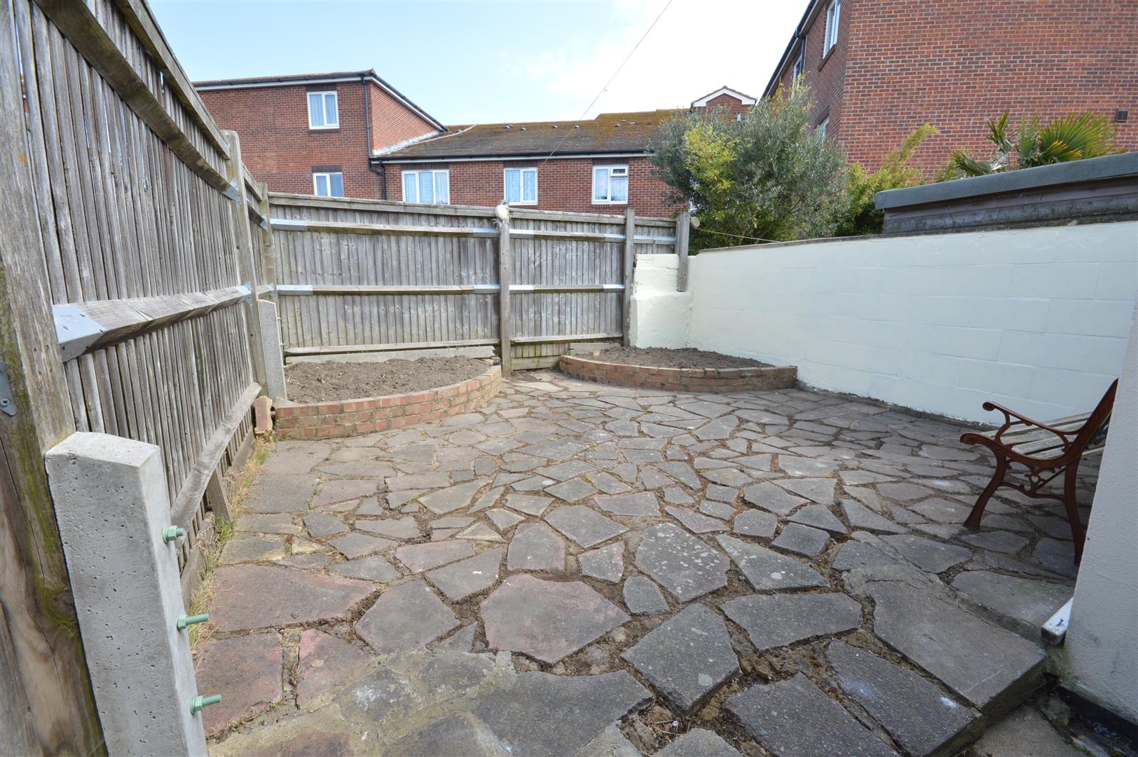 Property Details for Beach Road Eastbourne BN22 7HA Town Property Estate Agents. Eastbourne